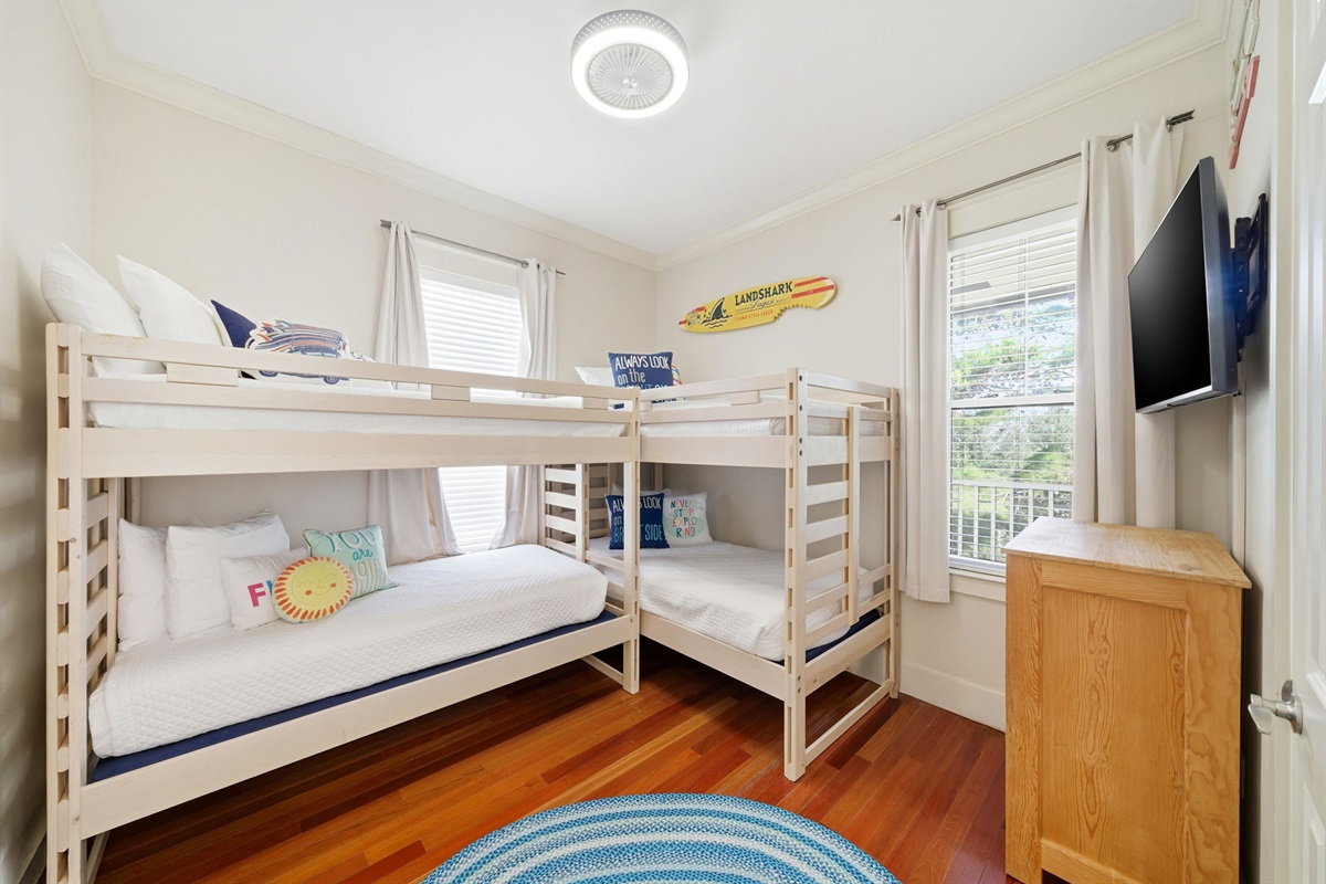 Room for the whole crew! The perfect hideaway for the kids to rest after a day in the sun.