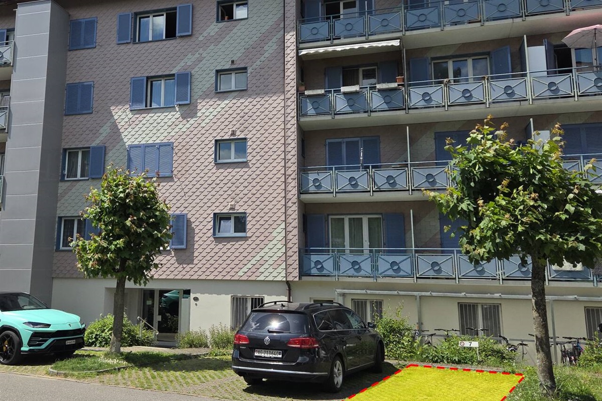 Free private parking right in front of the apartment