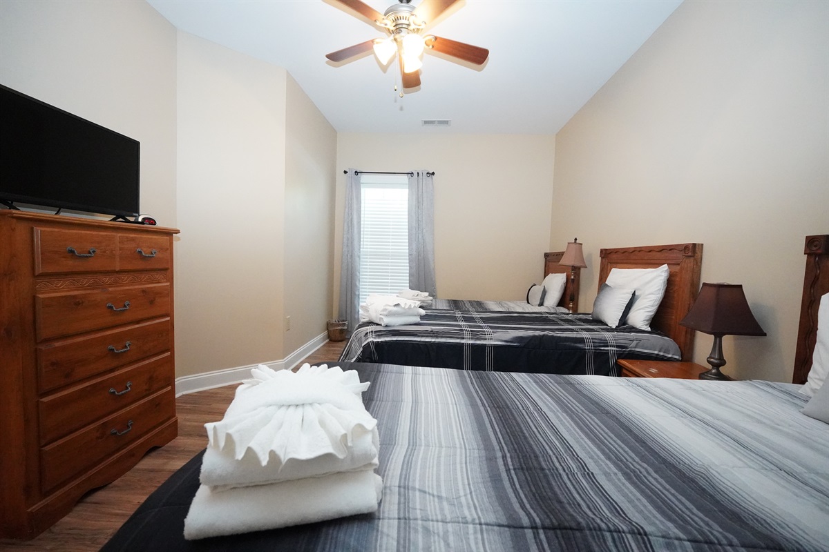 Dresser Storage and Flatscreen TV