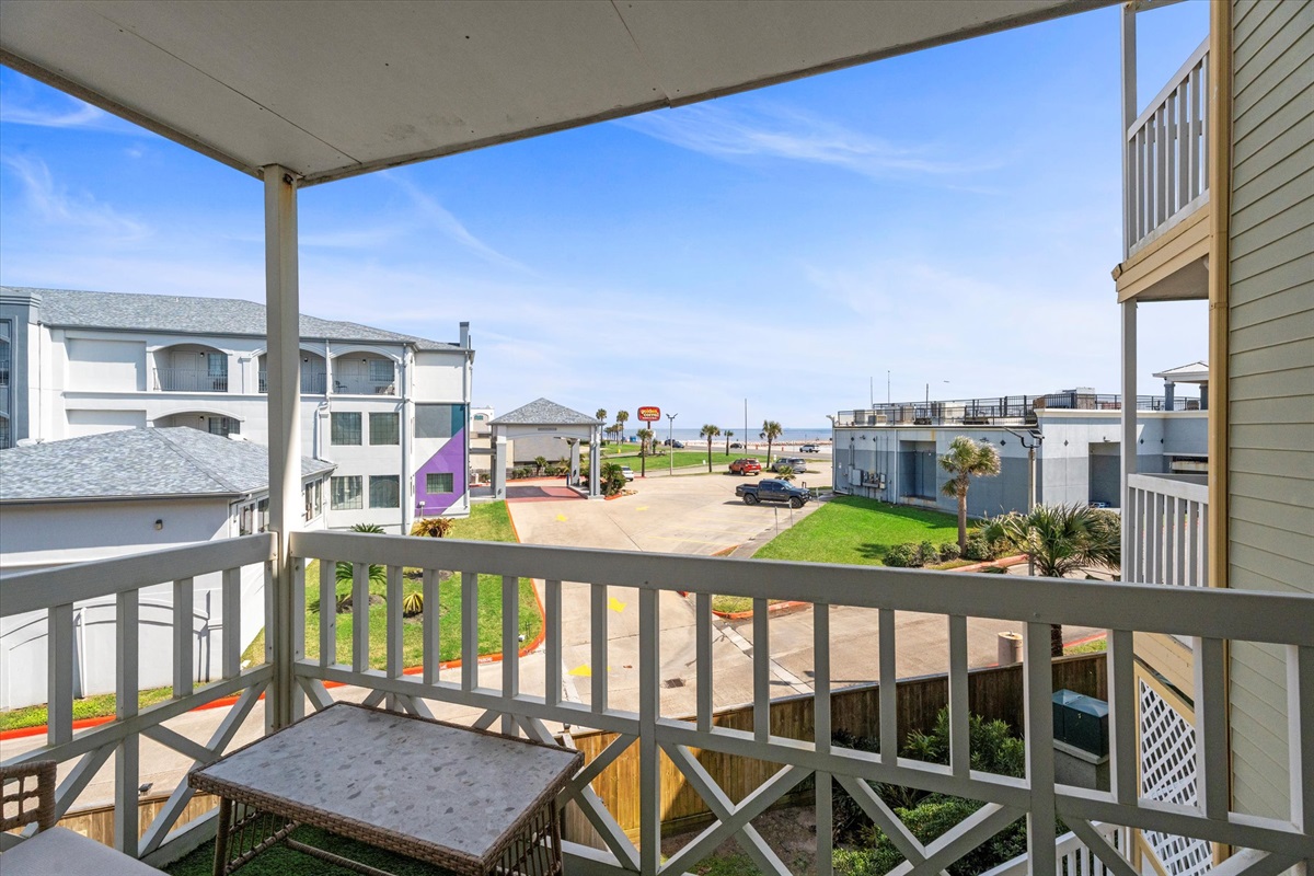 0b7101f7b6104d6c875532703da8b692 Large | Beachhouse | Texas | TX | Vacation Homes | Galveston | Crystal Beach | Kokomo | Breezy Days | Beachfront Elegance | Sunrise Serenity | Southern Sands Property Management, LLC