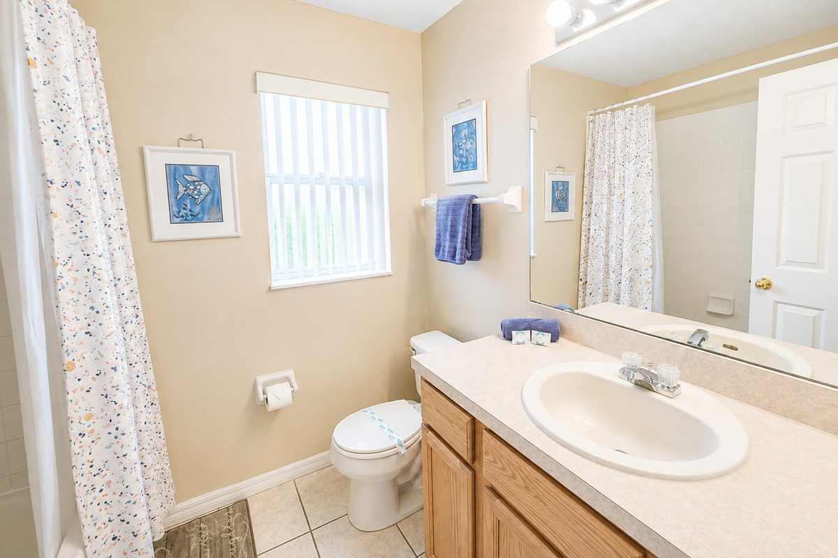 shared bathroom, shower/tub combo