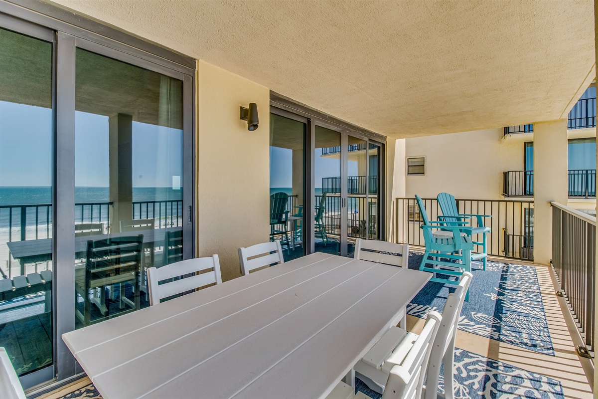 Wind Drift 301...Breathtaking Beachfront Condo! Sleeps 10! Coastal