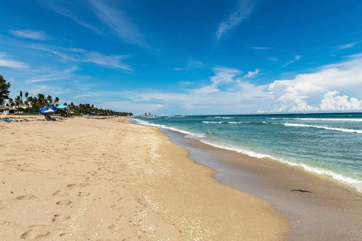 Public Beach - 100 Sunset Ave