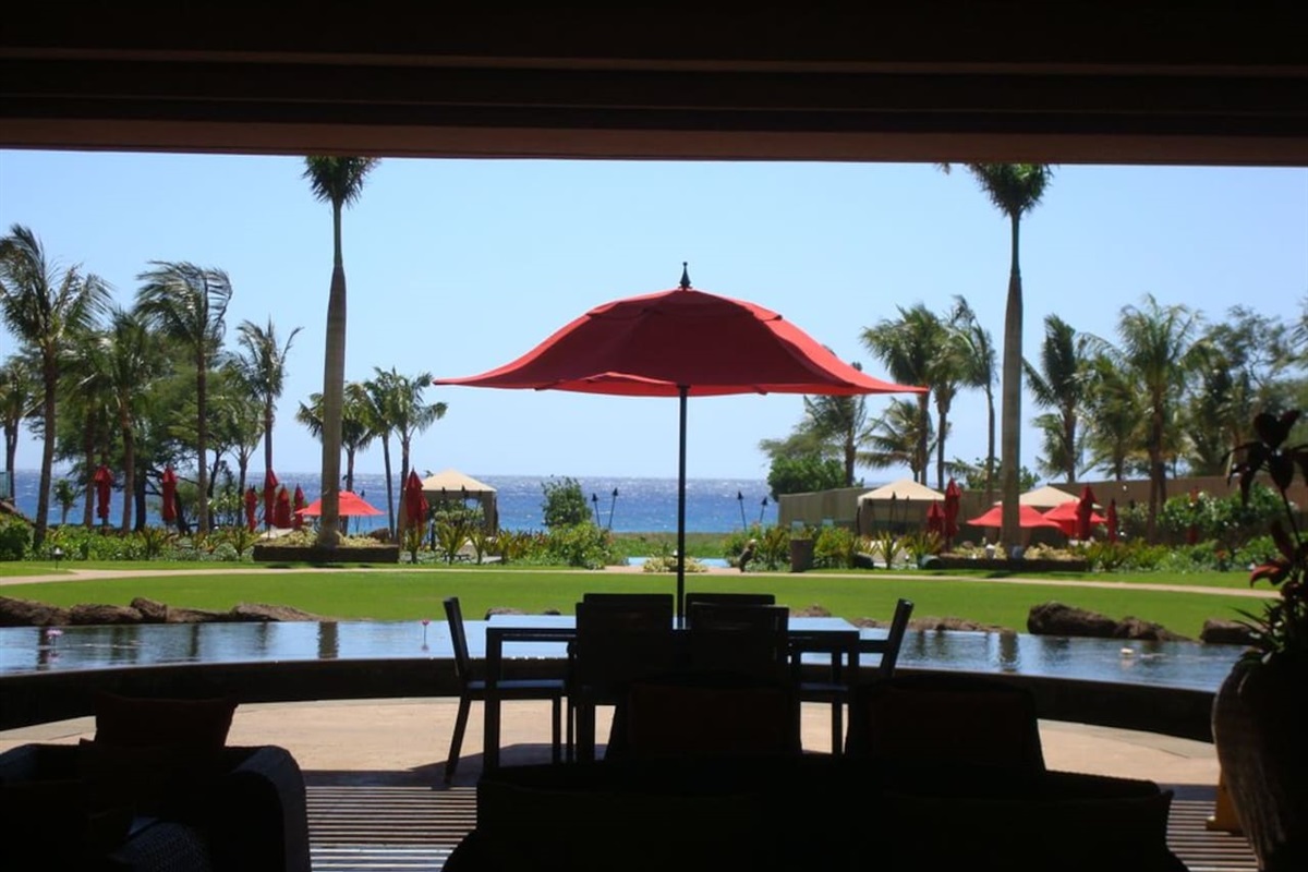 View from Hokulani lobby