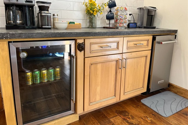 Dedicated ice maker in main level beverage bar! Also included two coffee makers (ground and Keurig) and beverage fridge