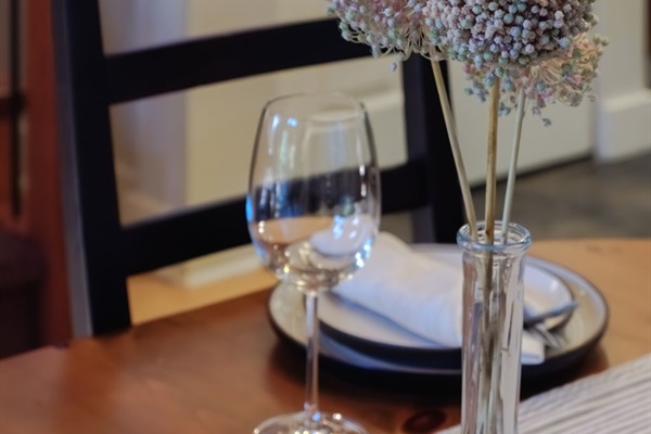 Dine in comfort & style