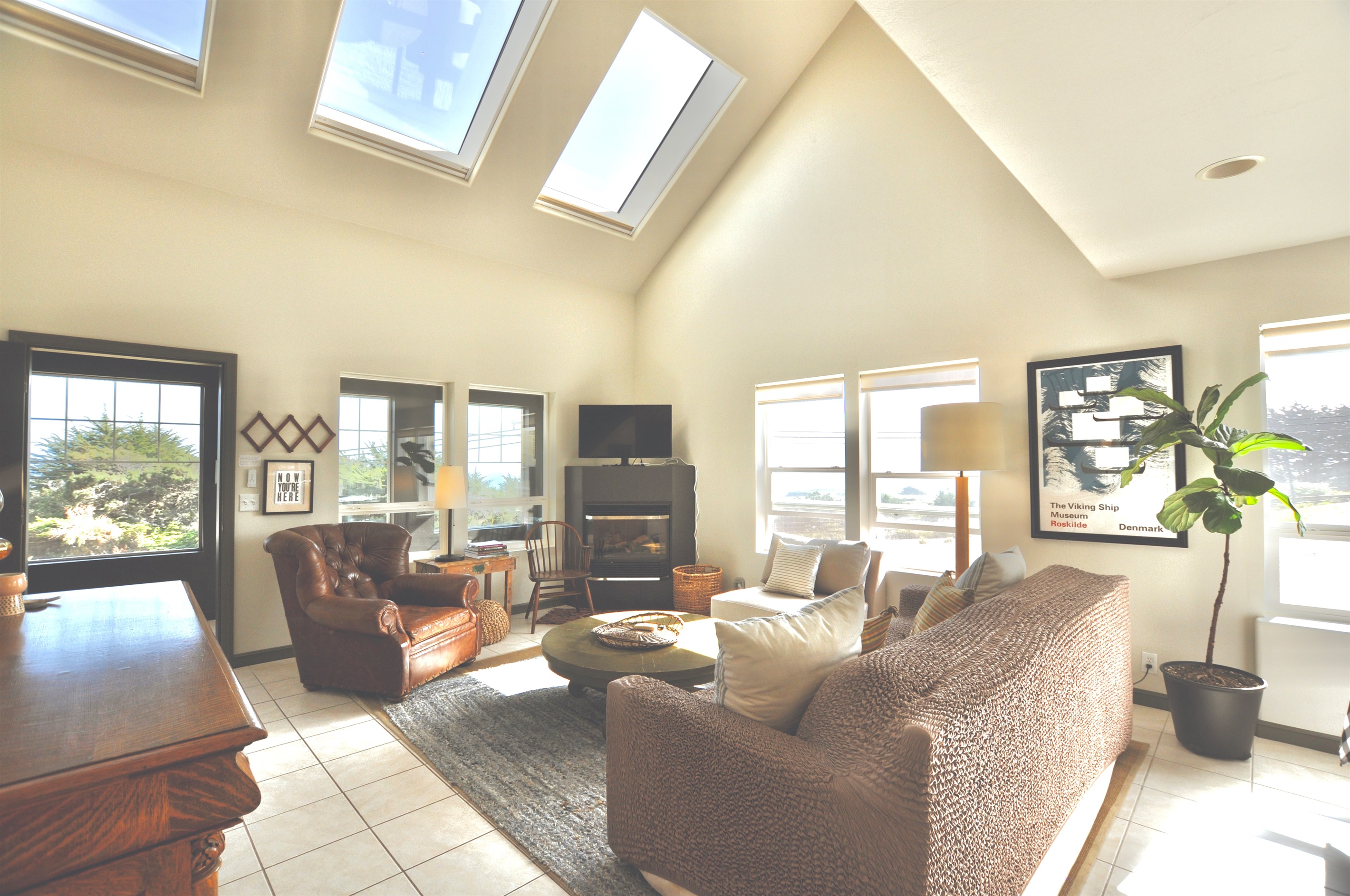 Ocean views from every room, and panoramic skylights bring you into the surroundings night and day