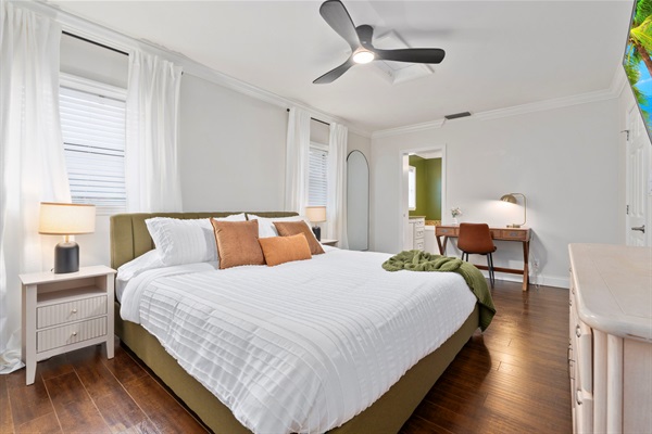 Master King Bedroom