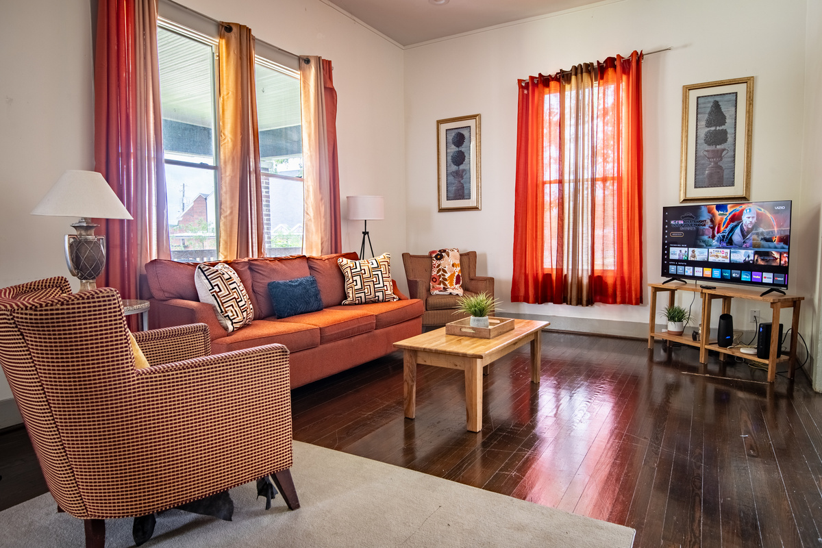 Kick back on the comfortable seating, stream your favorite show, or gather with friends and family after a day exploring Birmingham. This is where everyone naturally comes together.