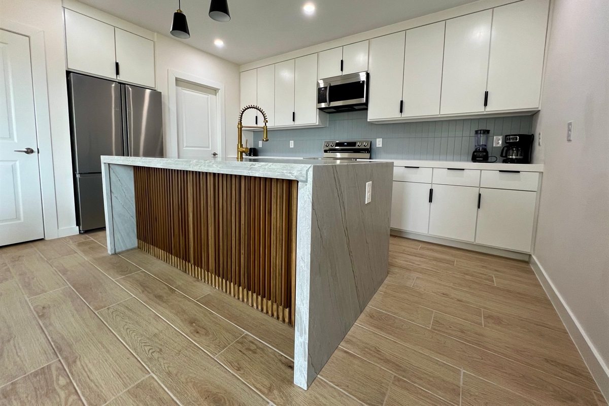 Functional and Stylish Kitchen