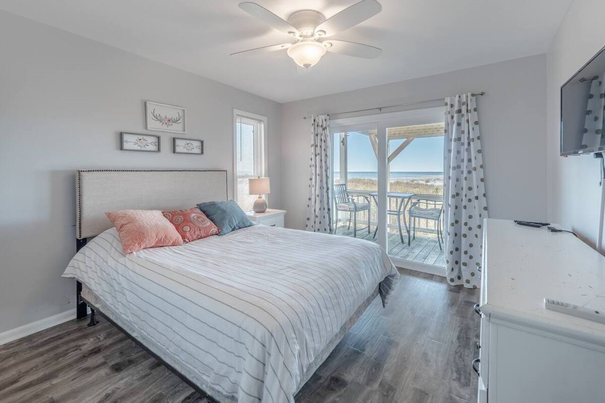 Queen room with ensuite