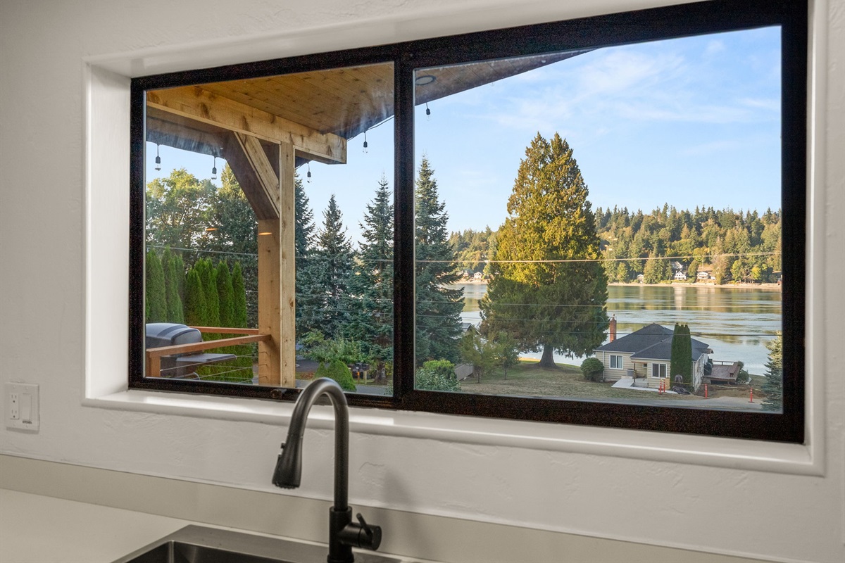 Great views of the water right from the kitchen—perfect spot to start your day