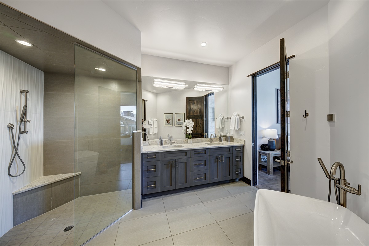Primary Bedroom Bathroom