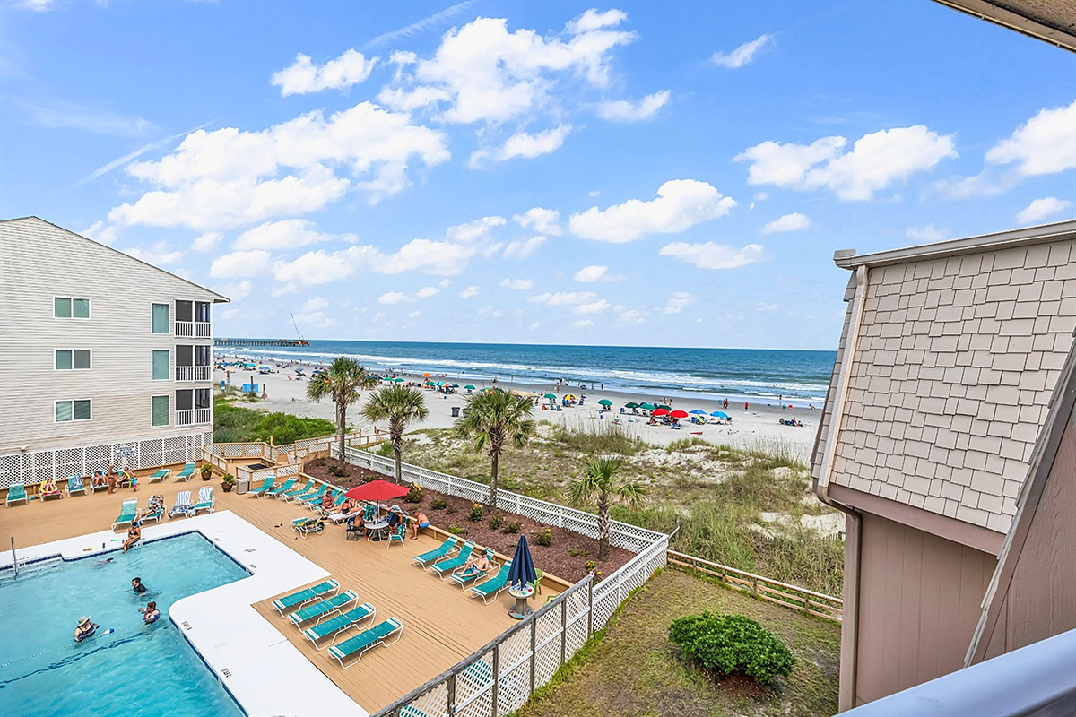 Balcony View – Ocean, dunes and pool views from the balcony