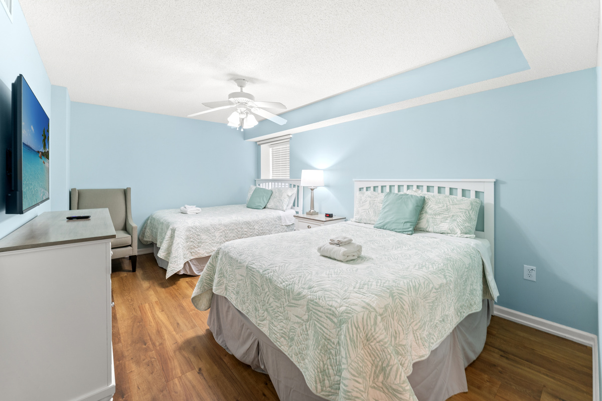 3rd Bedroom with 2 queen bedswith ensuite