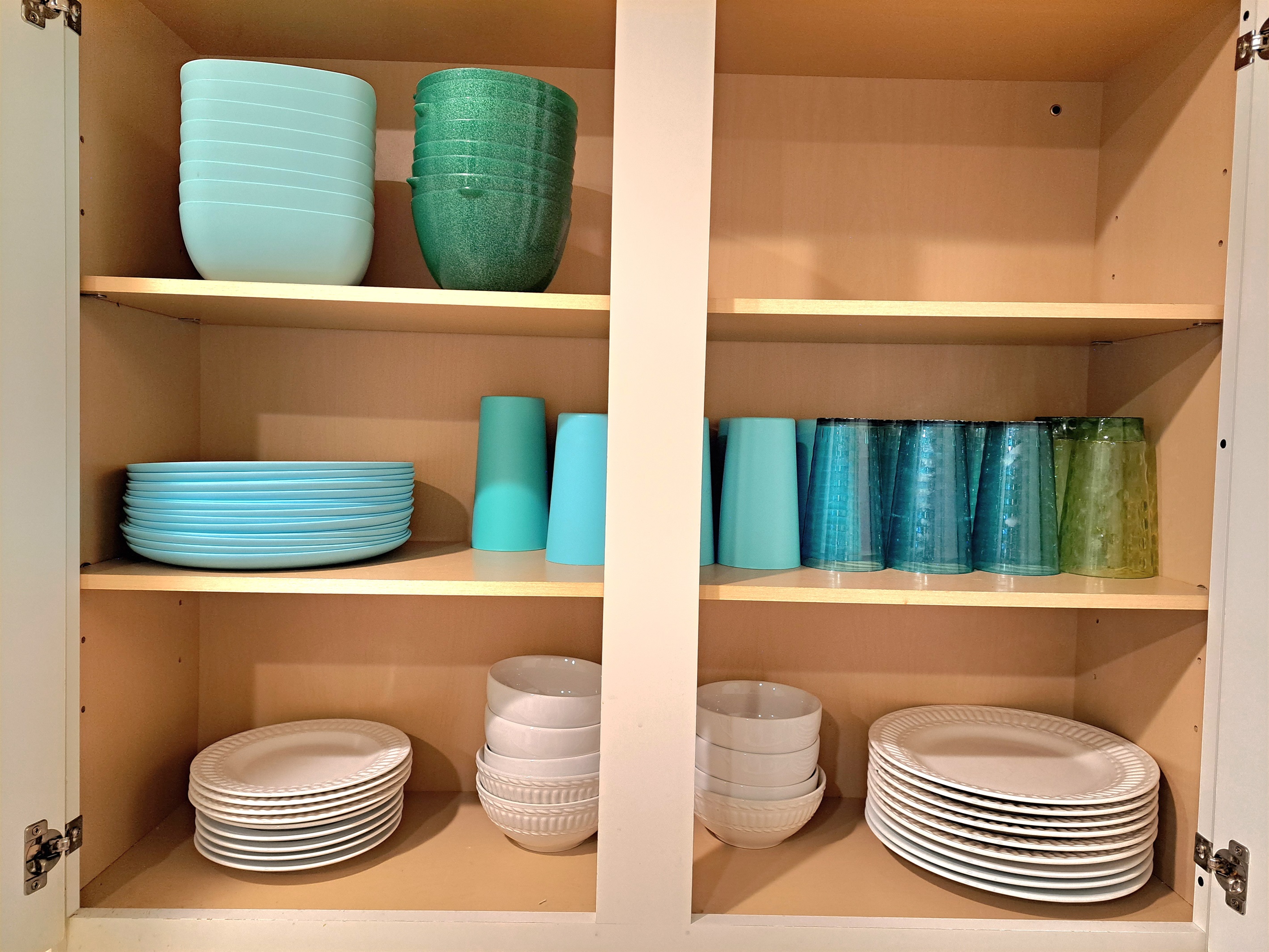 Lots of plates and bowls - both ceramic and for outdoors