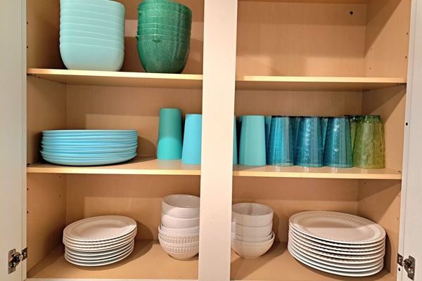 Lots of plates and bowls - both ceramic and for outdoors