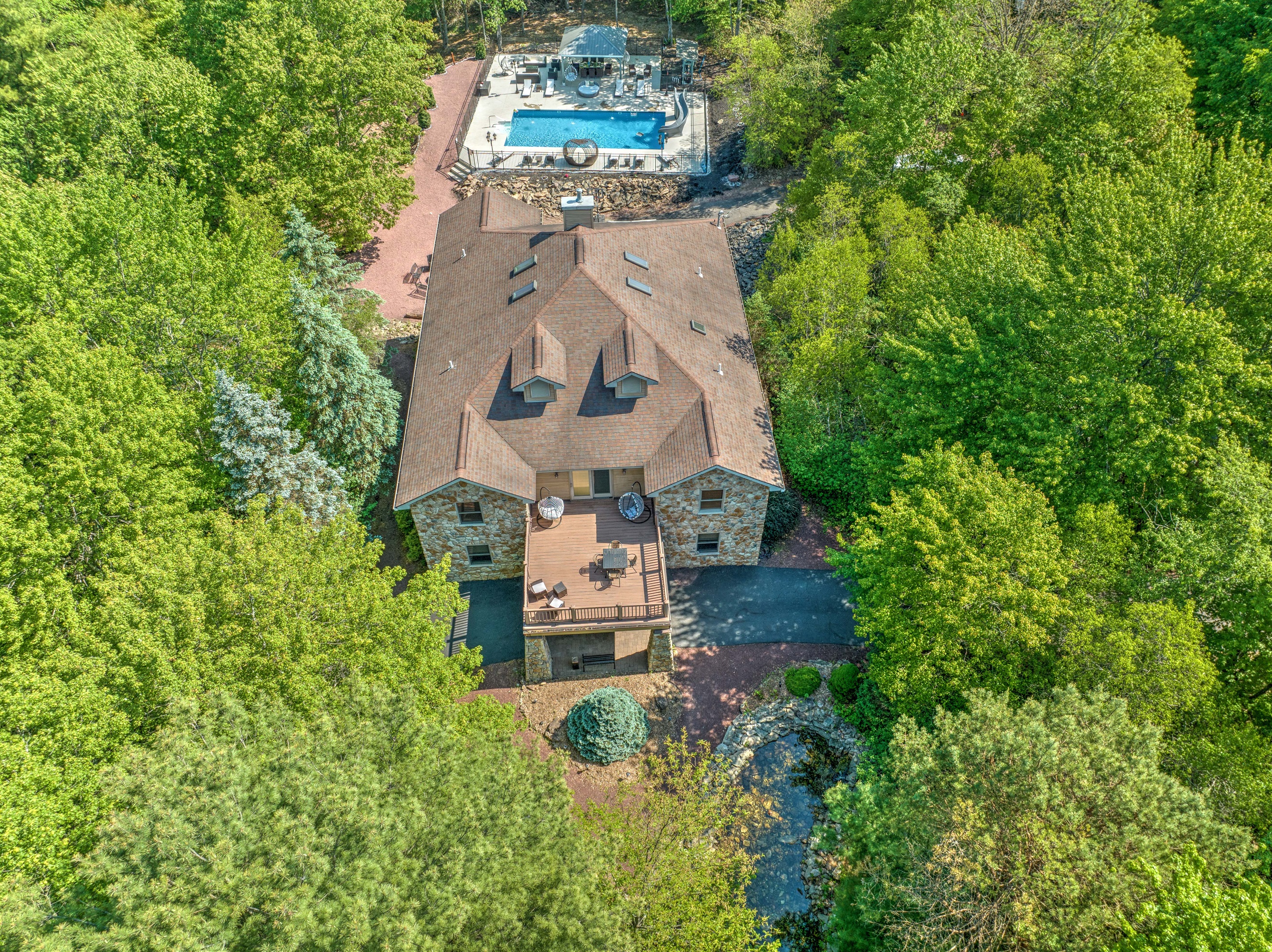 Hickory Castle — White Haven, Pennsylvania — vacation rental