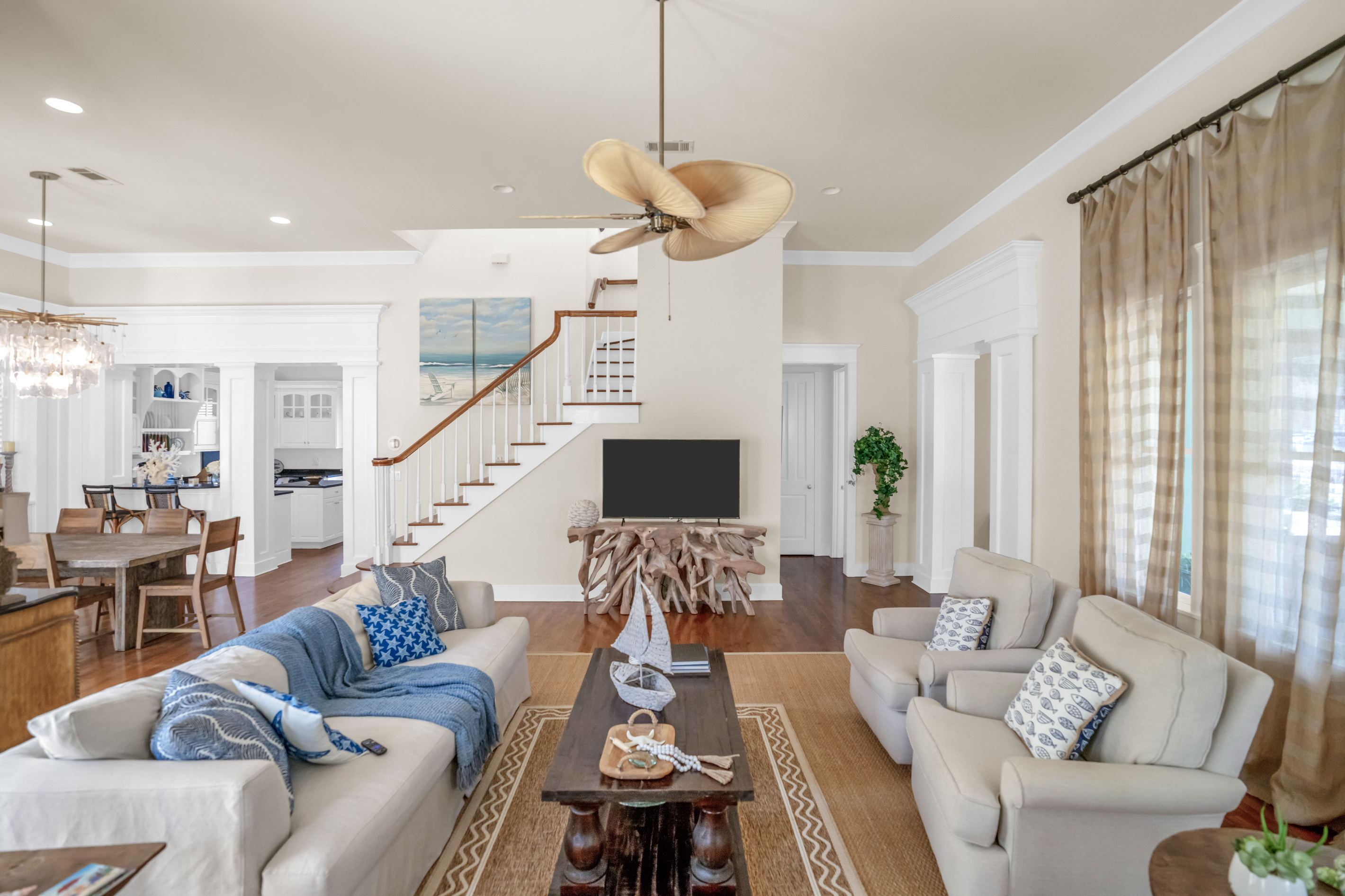 Main Living Room with TV.
