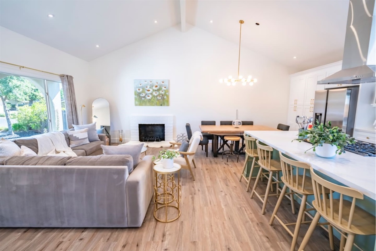 Great Room & Kitchen