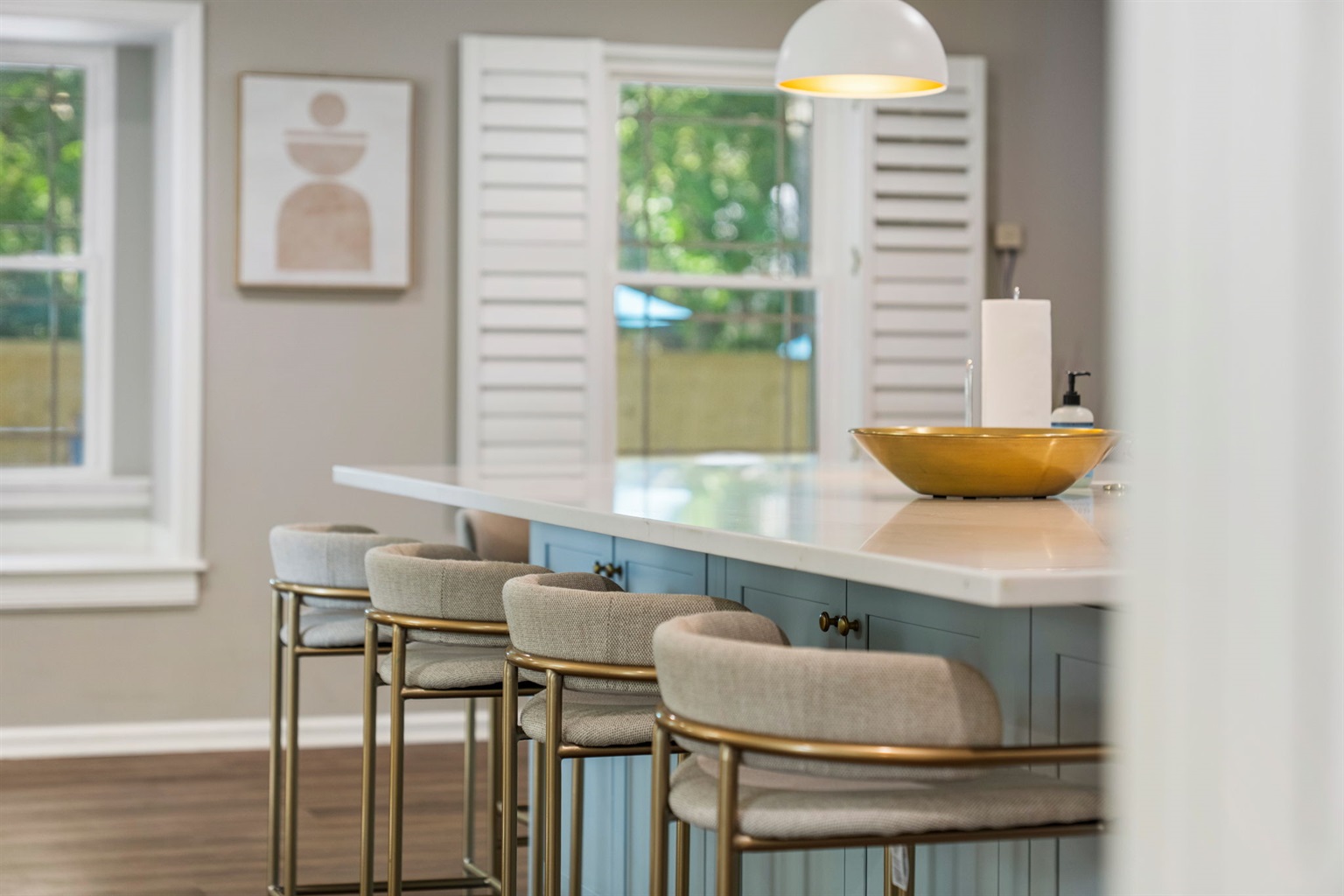 Kitchen Island | IOP Escapes The Beach Blessing | 3705 Hartnett Blvd, Isle of Palms, SC