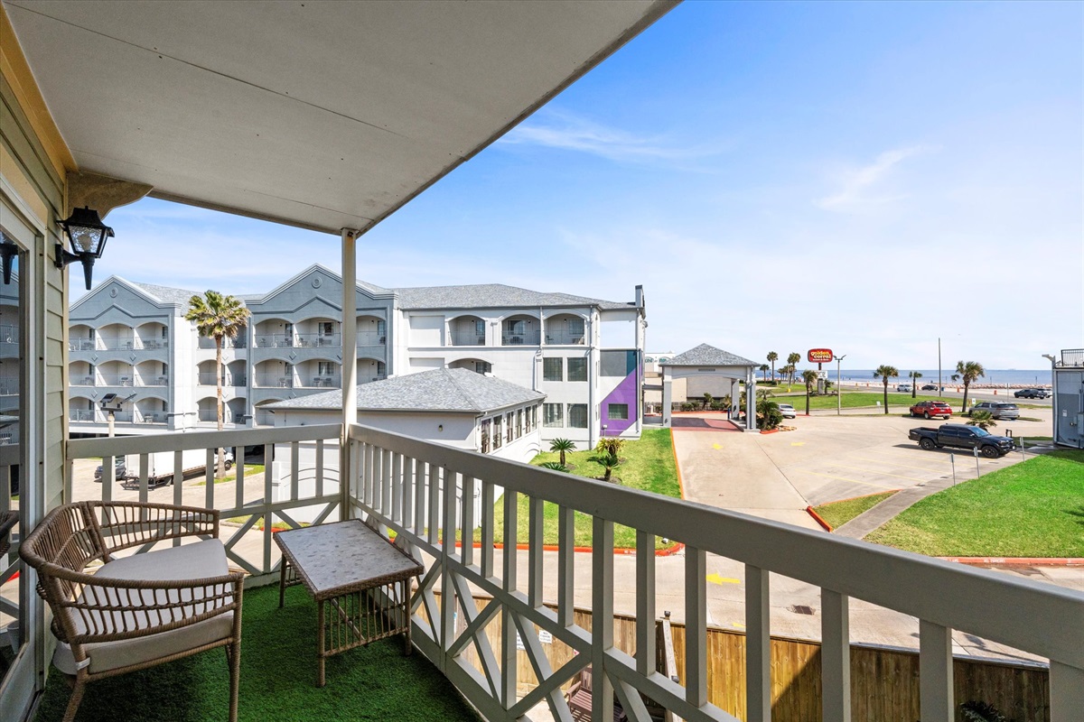 0c783dc313ff4010b896015ab4d0f974 Large | Beachhouse | Texas | TX | Vacation Homes | Galveston | Crystal Beach | Kokomo | Breezy Days | Beachfront Elegance | Sunrise Serenity | Southern Sands Property Management, LLC