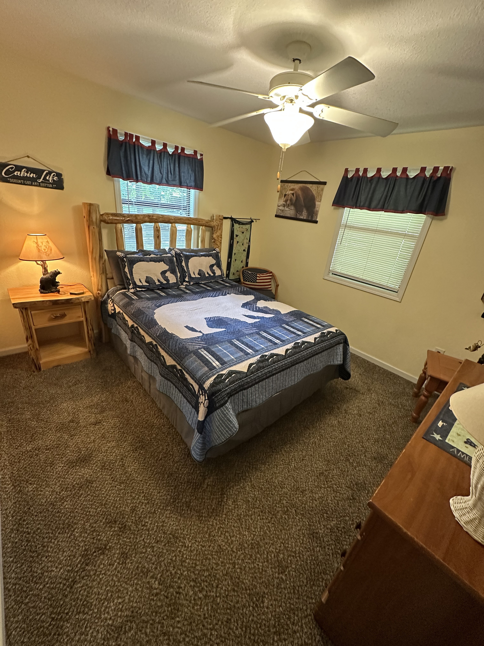 Beautiful Queen Log Bed-Smart TV