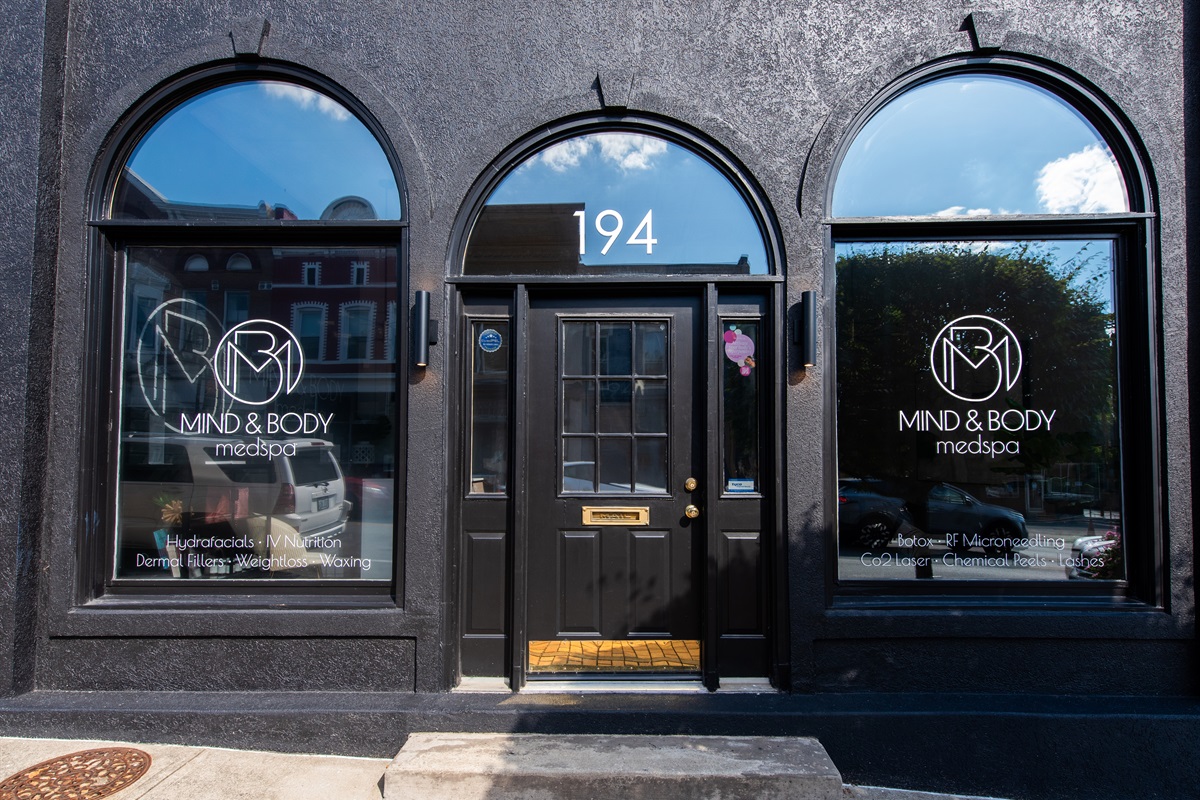 Mind & Body MedSpa is a nurse practitioner-owned medical spa in Versailles, KY, offering a variety of services, including cosmetic injectables, anti-aging aesthetic treatments, and medical-grade skincare.