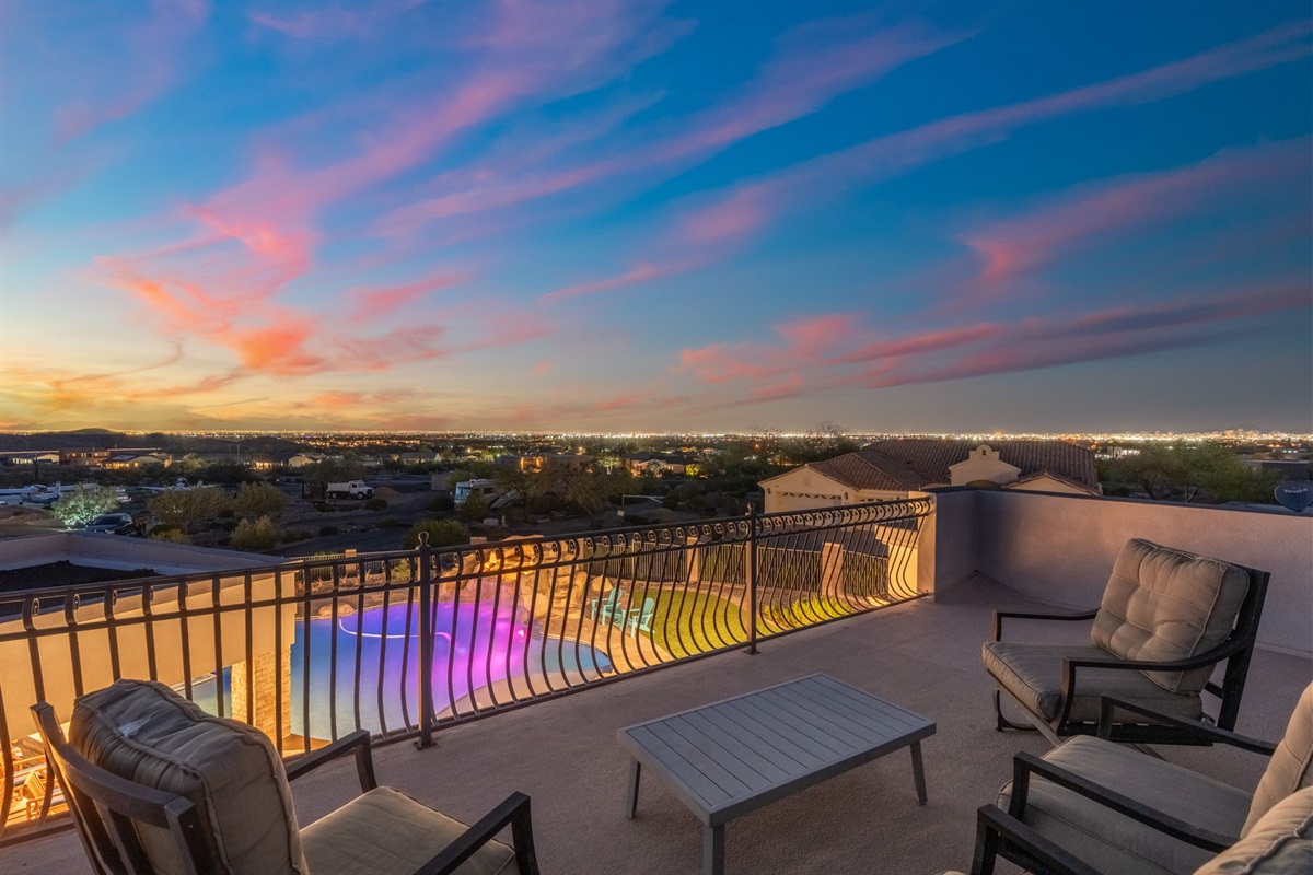 Elevated deck perfect for enjoying breathtaking desert sunsets and expansive valley views, transforming into a peaceful stargazing retreat as the night sky unfolds.