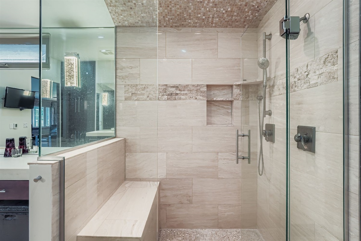 Primary walkin shower