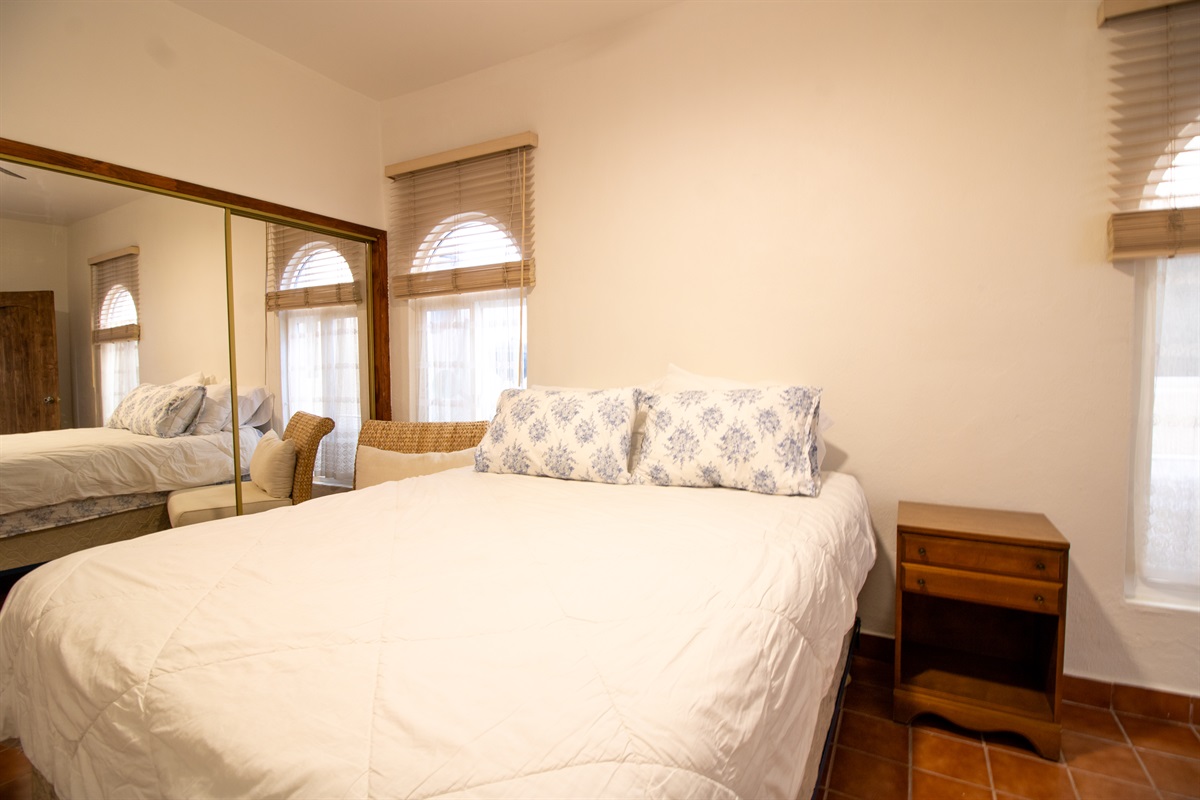 3rd Bedroom with Queen Bed and en suite Bathroom