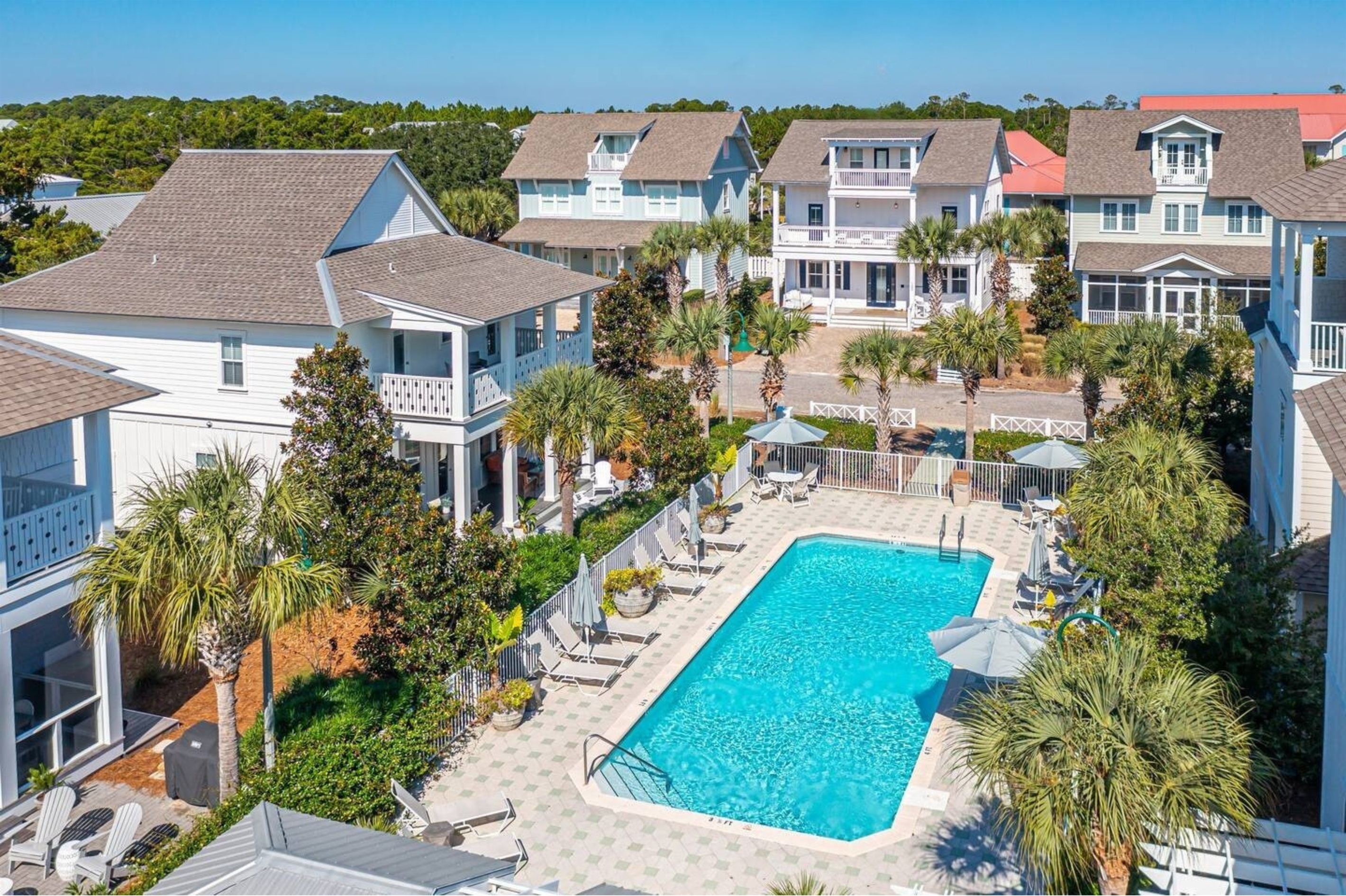 Seasonally Heated Community Pool