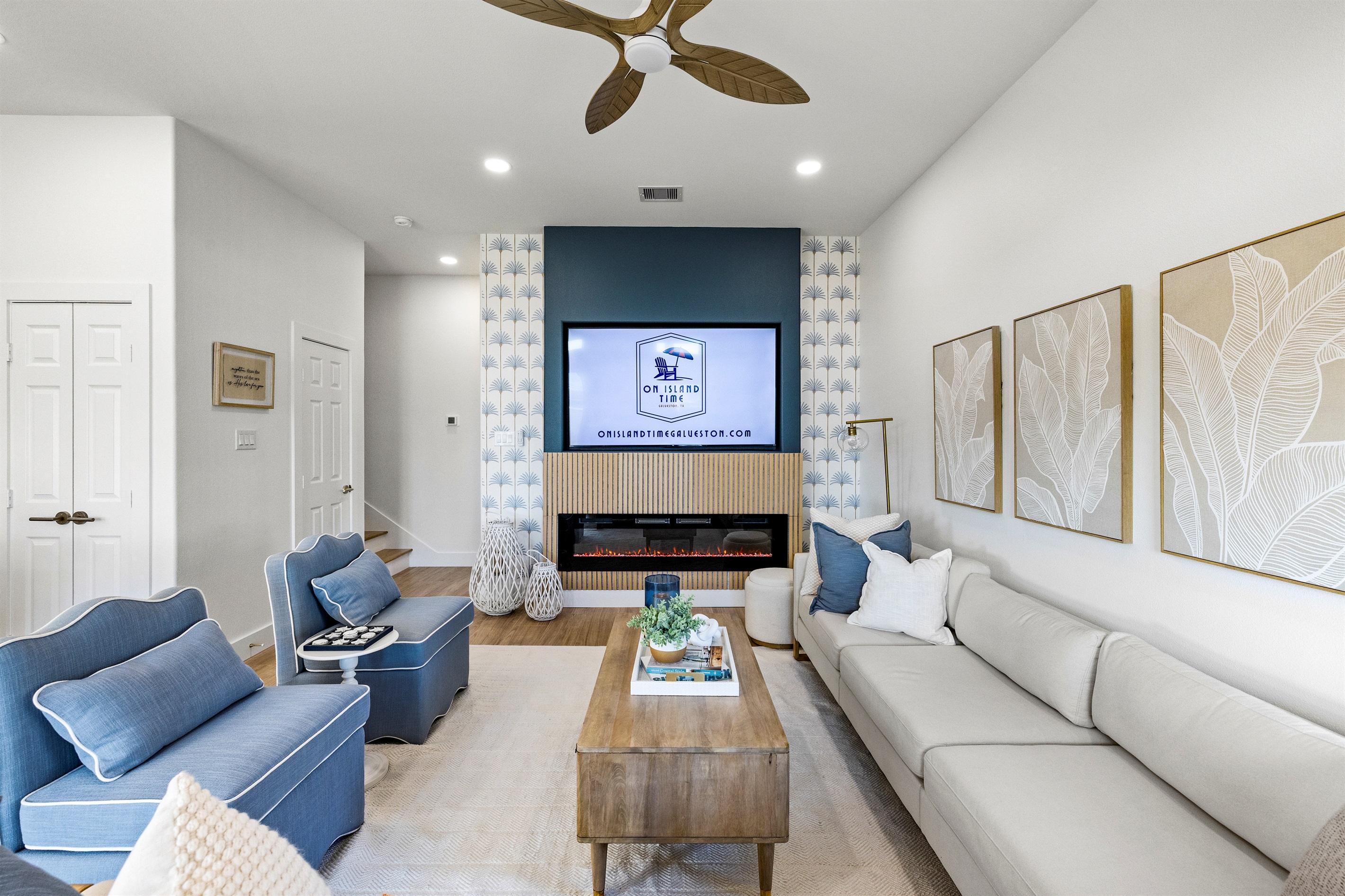 The cozy living room is the perfect place to gather with everyone you love to hang out with!