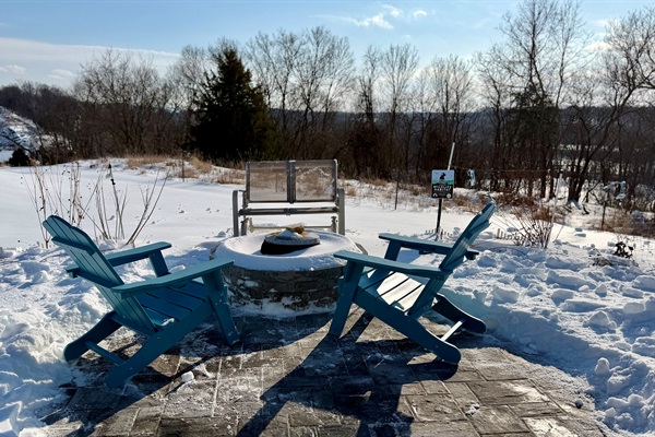 Patio in winter, showing bright sunshine & views of Potomac River Valley