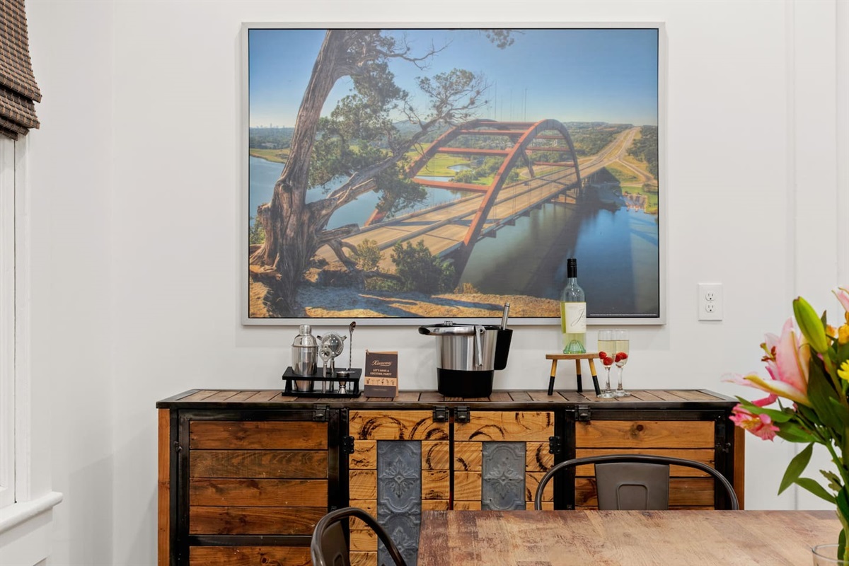 Make yourself a drink to enjoy with your meal and settle into our cozy dining area where warm conversations bloom against the backdrop of local scenic beauty.