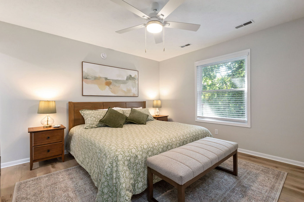 2B/2BA Near ND | Private Balcony | Walk to Campus, photo 11