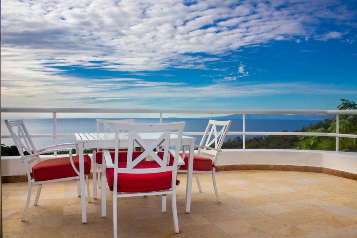 Master Suite I - Balcony
