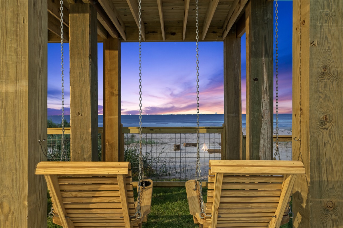 0d0852d58c4e43a2b70c3f9897652047 Large | Beachhouse | Texas | TX | Vacation Homes | Galveston | Crystal Beach | Kokomo | Breezy Days | Beachfront Elegance | Sunrise Serenity | Southern Sands Property Management, LLC