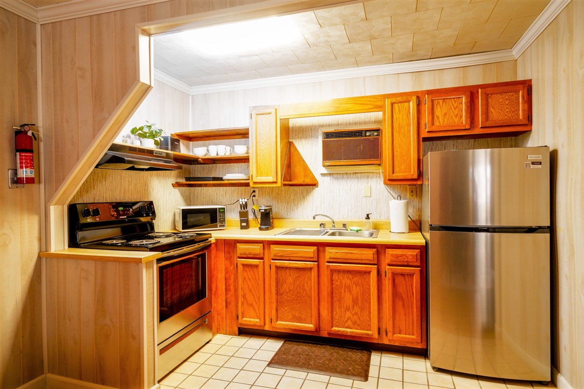 Don't feel like going to town to eat? Make a meal in the fully stocked kitchen!