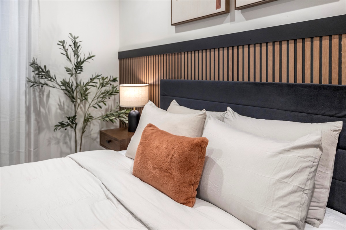 Bedroom #5 Queen Bed