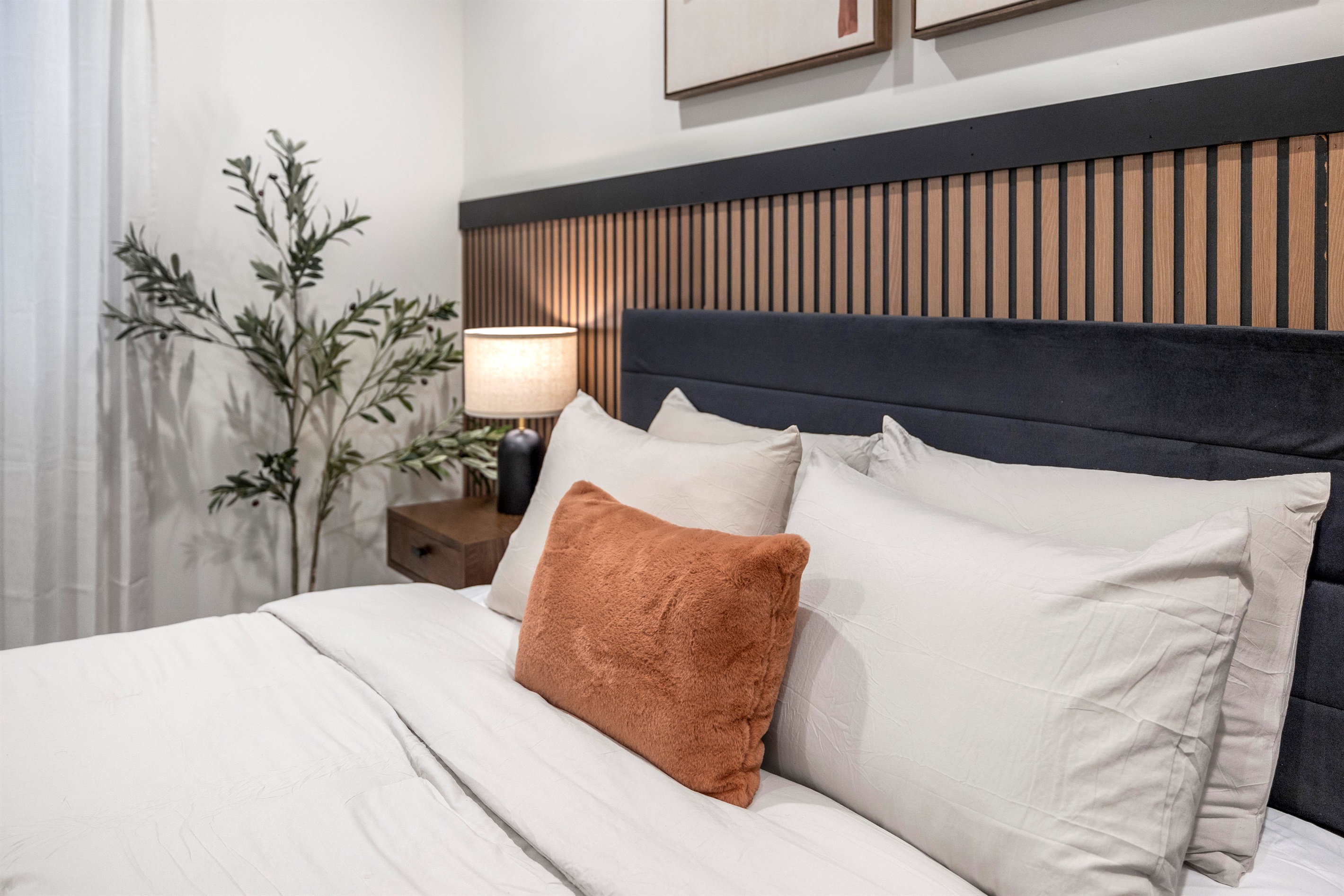 Bedroom #5 Queen Bed