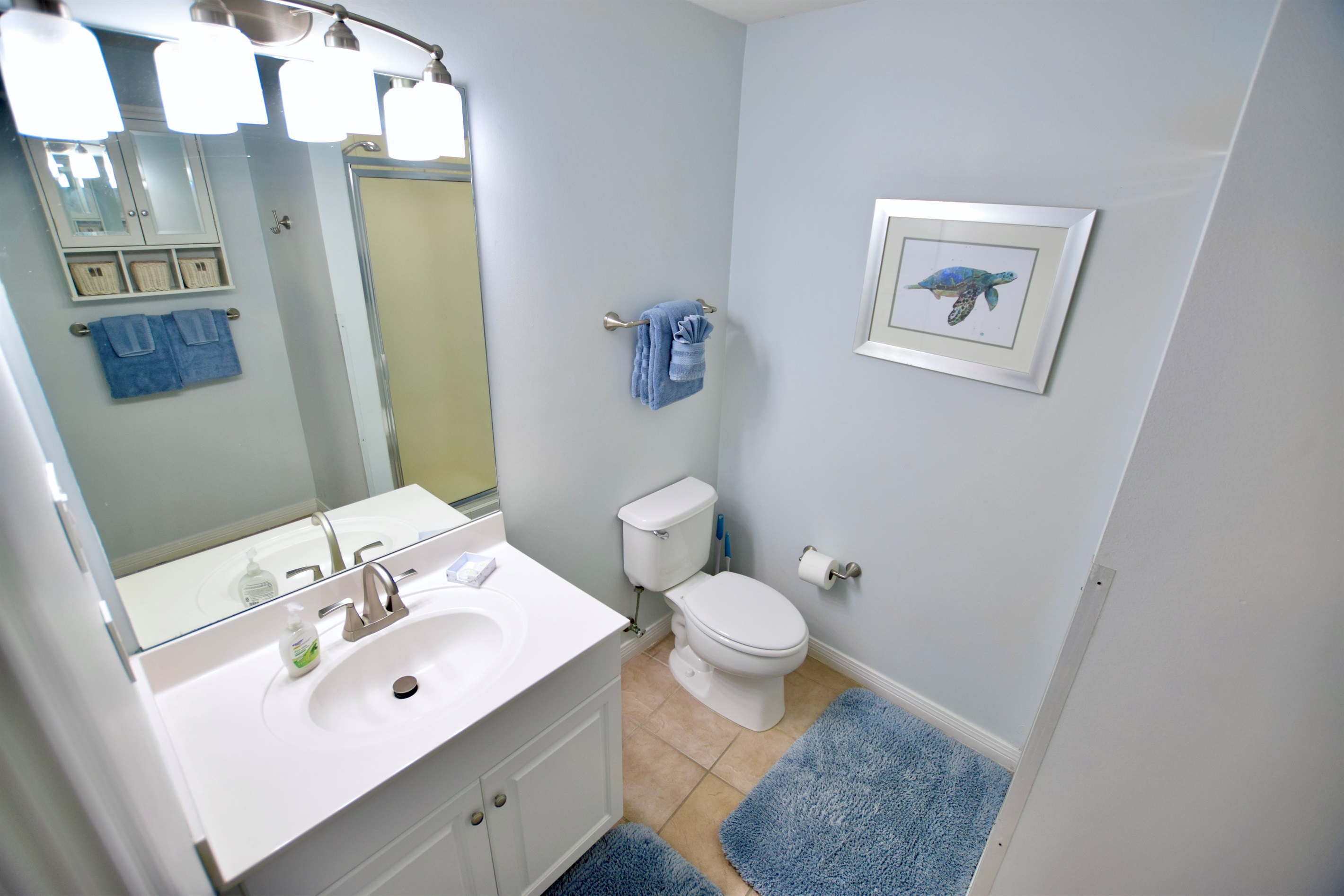 Destin West Gulfside #607: Guest Bath