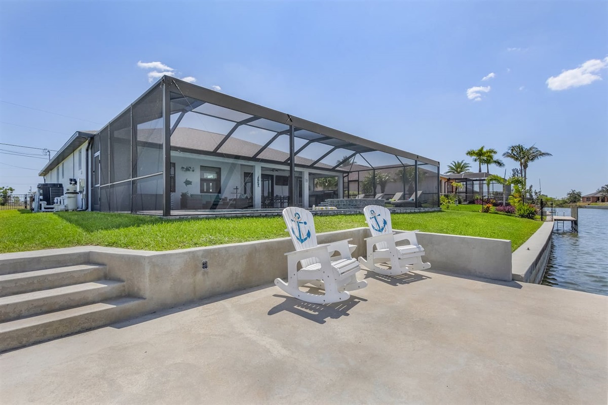 Experience the breathtaking water view and vibrant wildlife while basking in the sun!