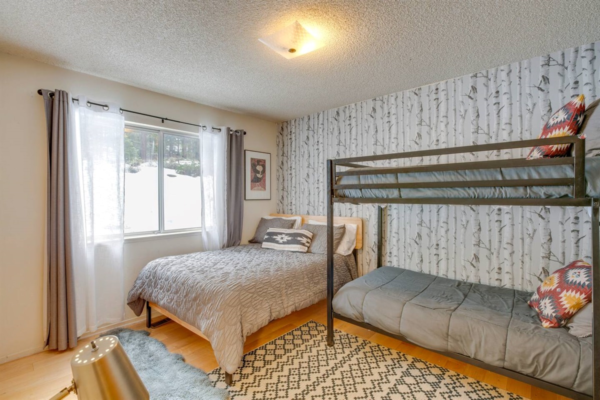 More photos of the 3 beds in this bedroom