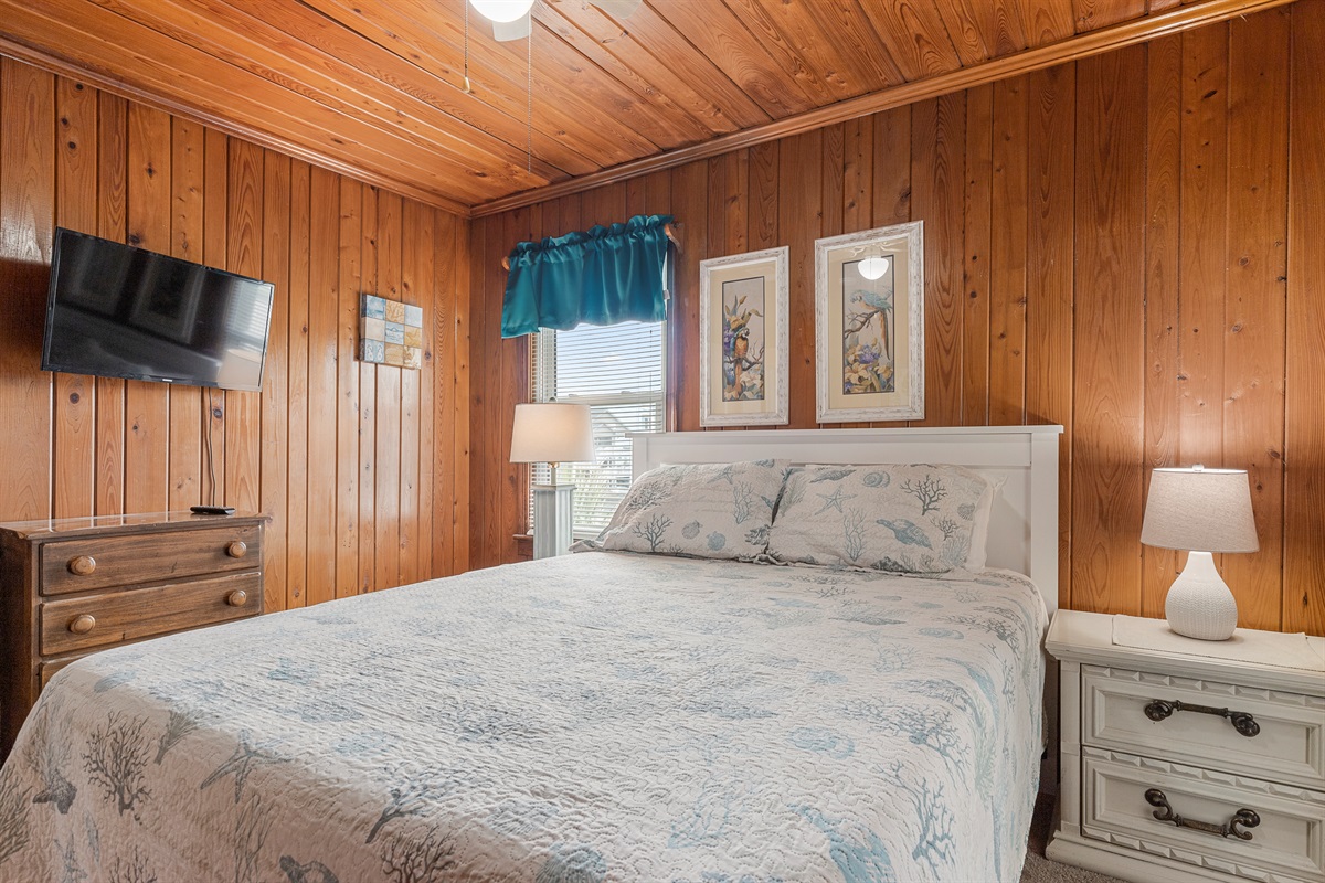 6 Bedroom