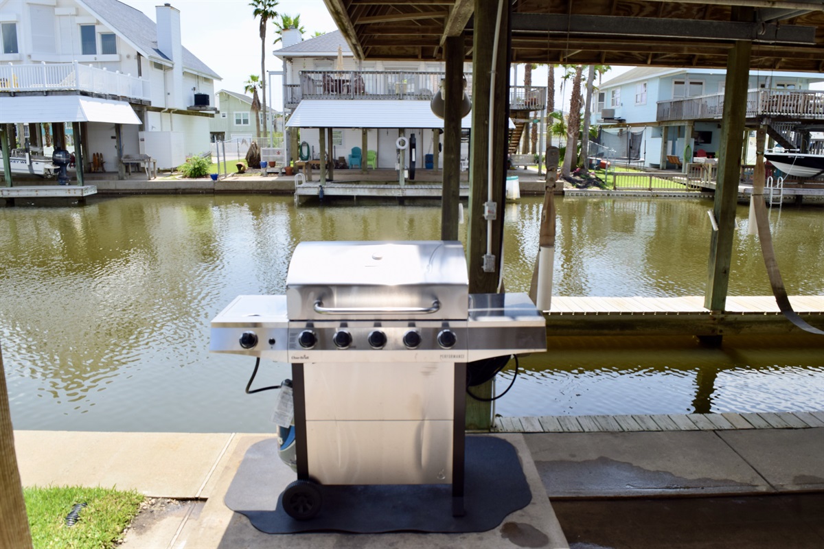 Propane grill provided