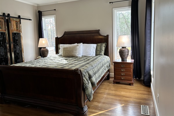 Master Bedroom - King Bed - Private area on the ground floor