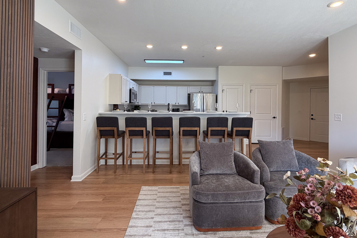 Maroon and Oak 1878 — vacation rental by Stay'ca, photo 6
