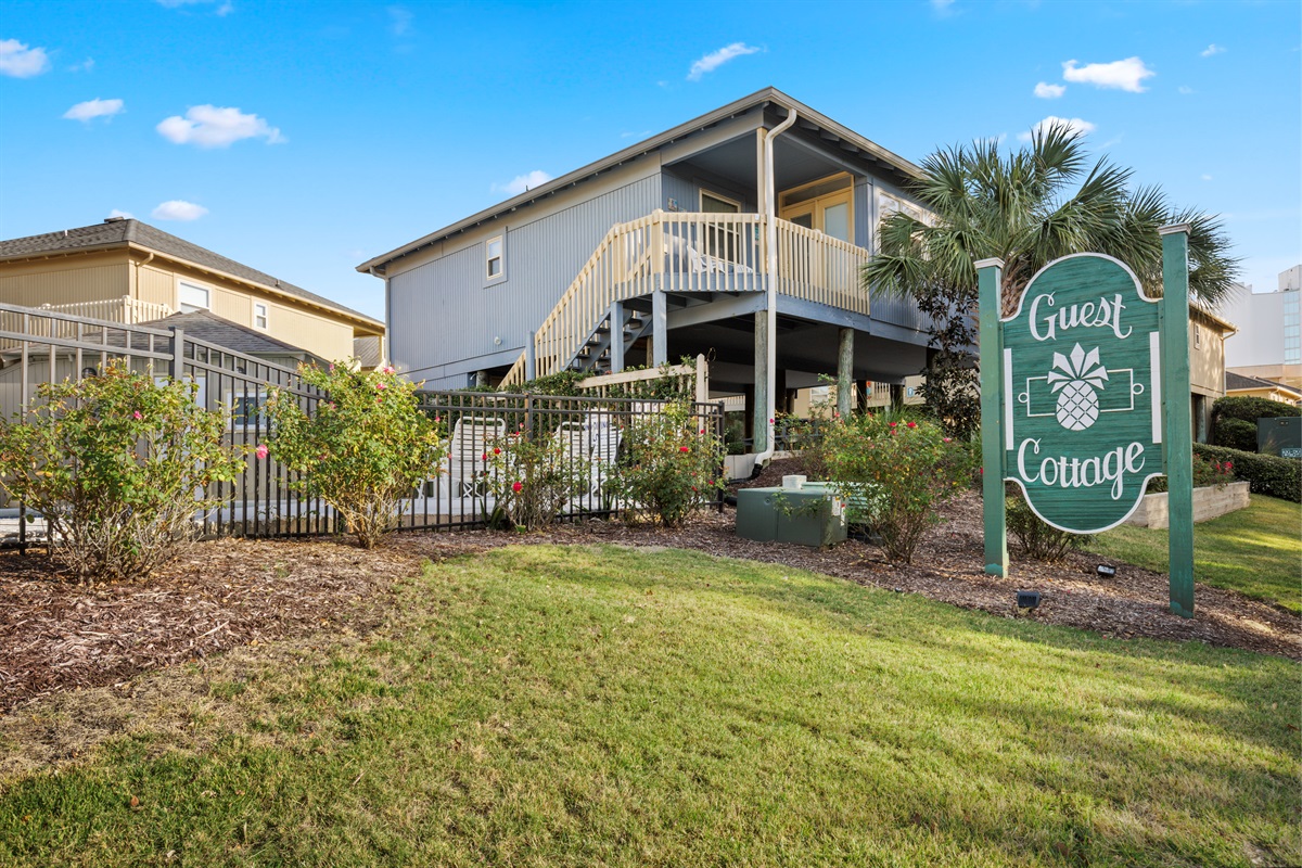 Guest Cottage Community