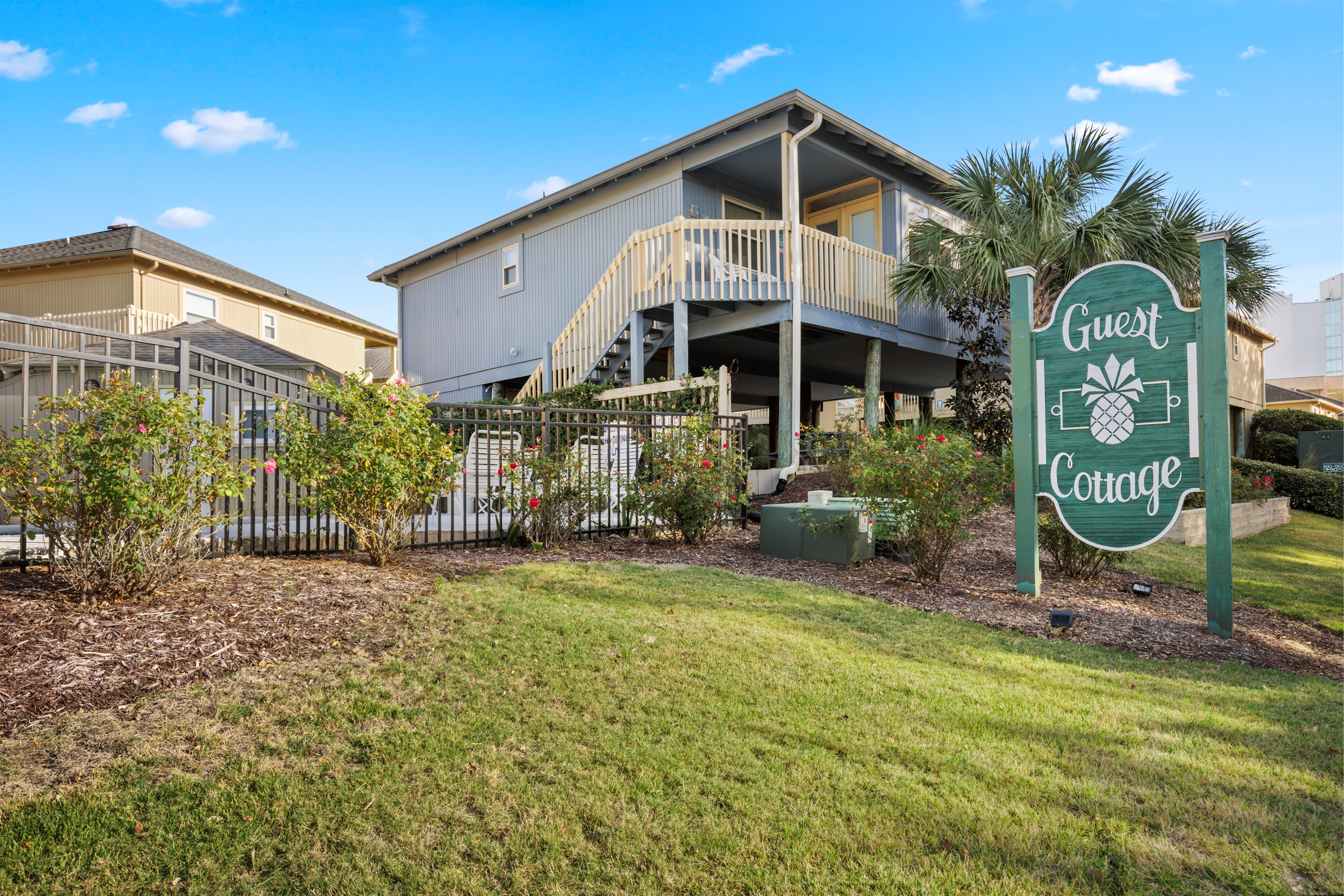 Guest Cottage Community